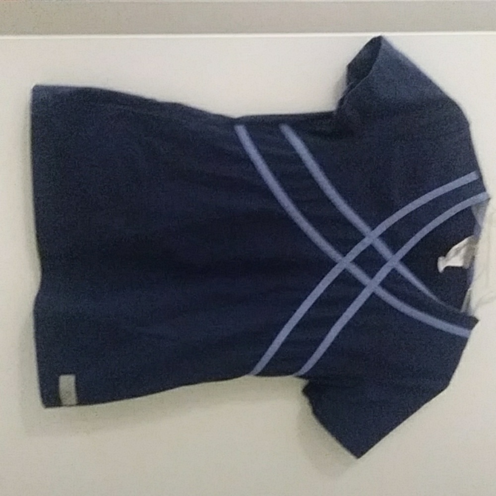 Scrub shirt